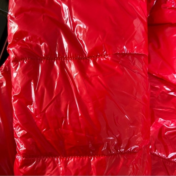 ZIAI Wet Look Red Puffer Hooded Jacket w/ Detachable Faux Fur Trim - Picture 15 of 16